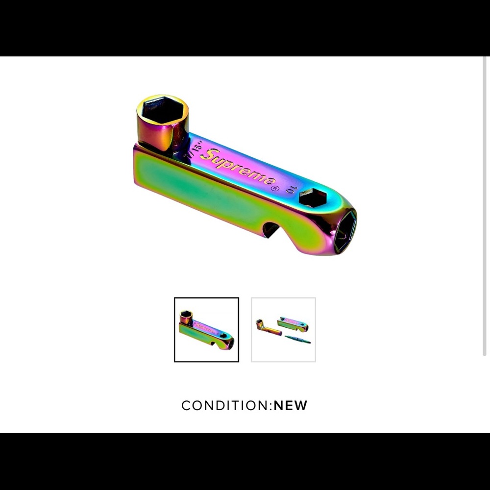 Supreme fw20 skate key